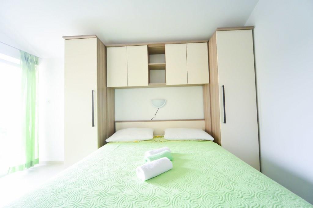 Apartments Valentina ペトルチャネ エクステリア 写真