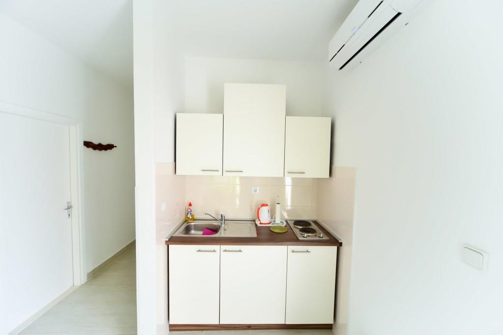 Apartments Valentina ペトルチャネ エクステリア 写真